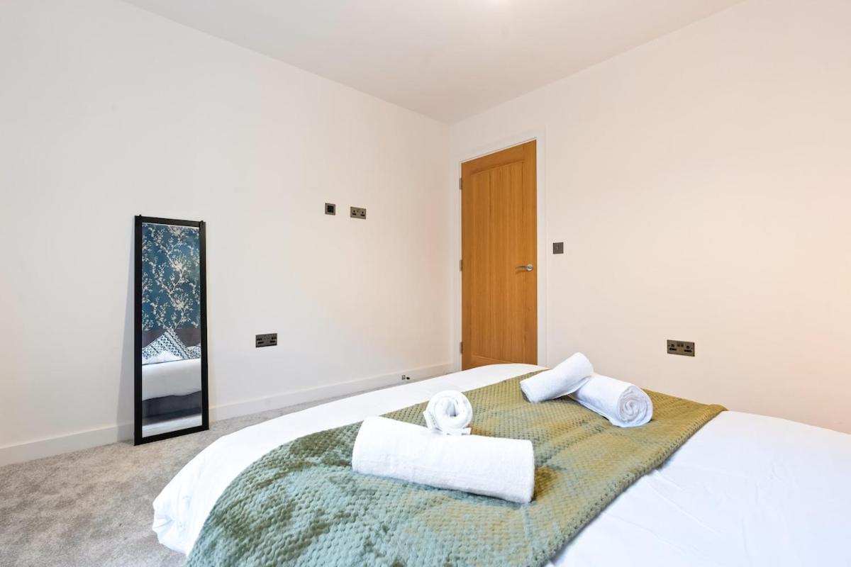 Exclusive In Jq Sleeps 6 *