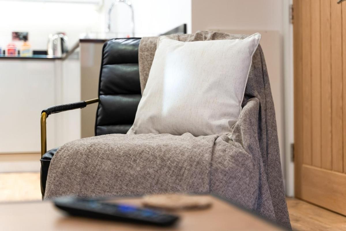 Exclusive In Jq Sleeps 6 Birmingham